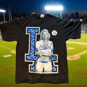 Shaka Wear-Black Dodgers Graphic Tee with Marilyn 2XL
